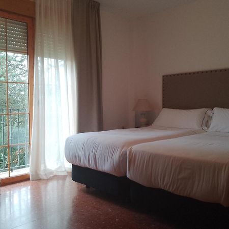 Hotel Tugasa El Almendral Setenil De Las Bodegas Dış mekan fotoğraf