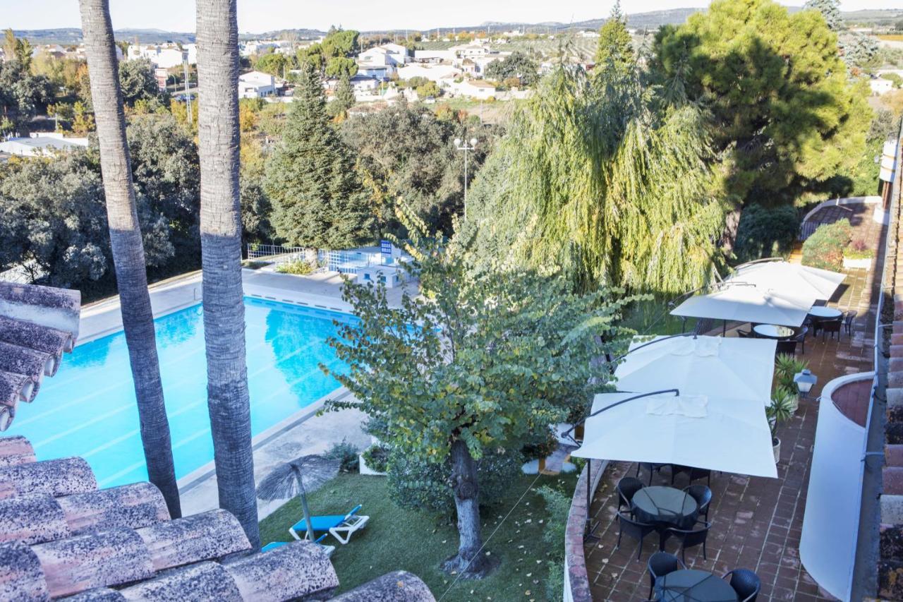 Hotel Tugasa El Almendral Setenil De Las Bodegas Dış mekan fotoğraf