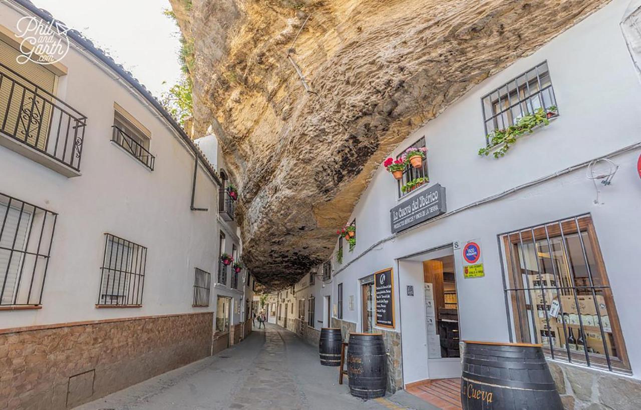 Hotel Tugasa El Almendral Setenil De Las Bodegas Dış mekan fotoğraf
