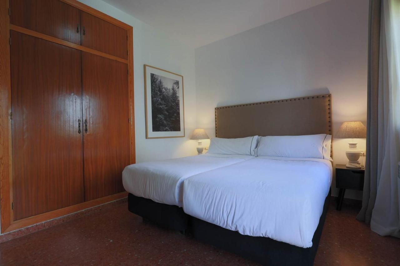 Hotel Tugasa El Almendral Setenil De Las Bodegas Dış mekan fotoğraf